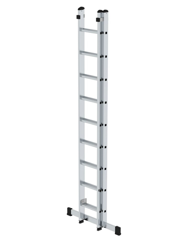Eingezogene, MUNK Sprossen-Schiebeleiter mit 2x9 Sprossen und Traverse, freigestellt