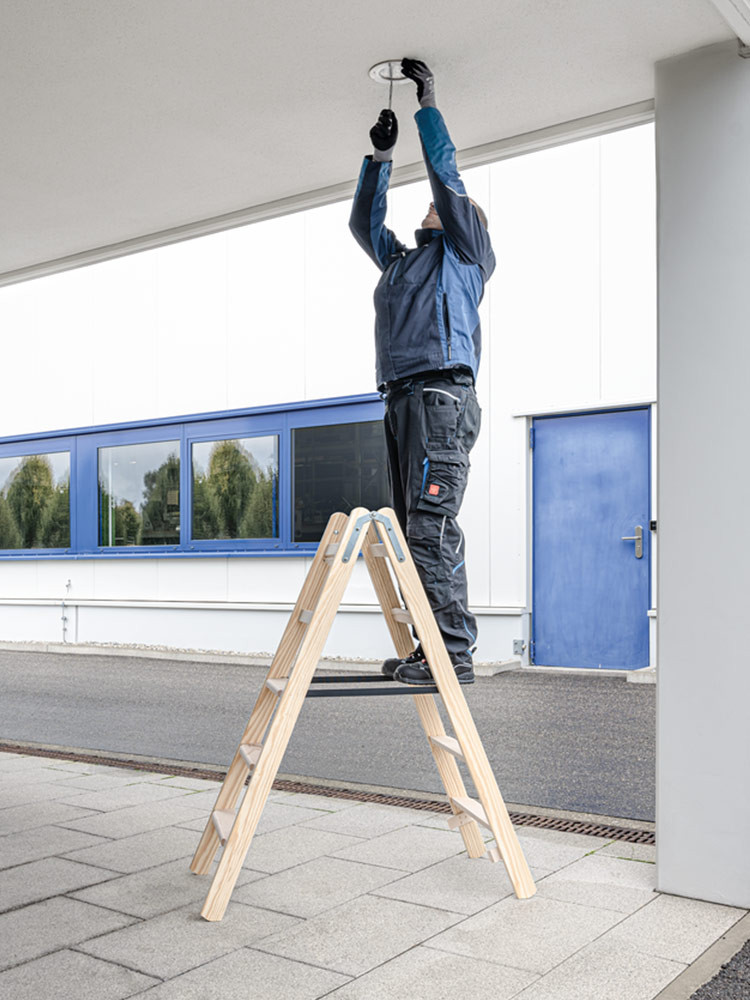 MUNK GUENZBURGER STEIGTECHNIK Stufen-Stehleiter beidseitig begehbar 2x6
