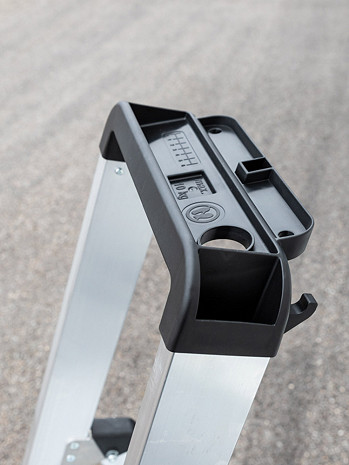 MUNK Günzburger Stufen-Stehleiter einseitig begehbar / 8 Stufen / gemäß TRBS 2121-2