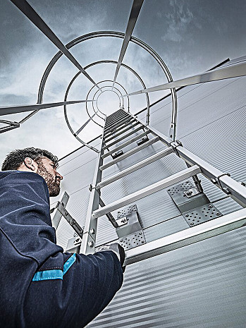 MUNK Günzburger Wandhalter für Blechfassade / Material: Edelstahl / 2er-Set