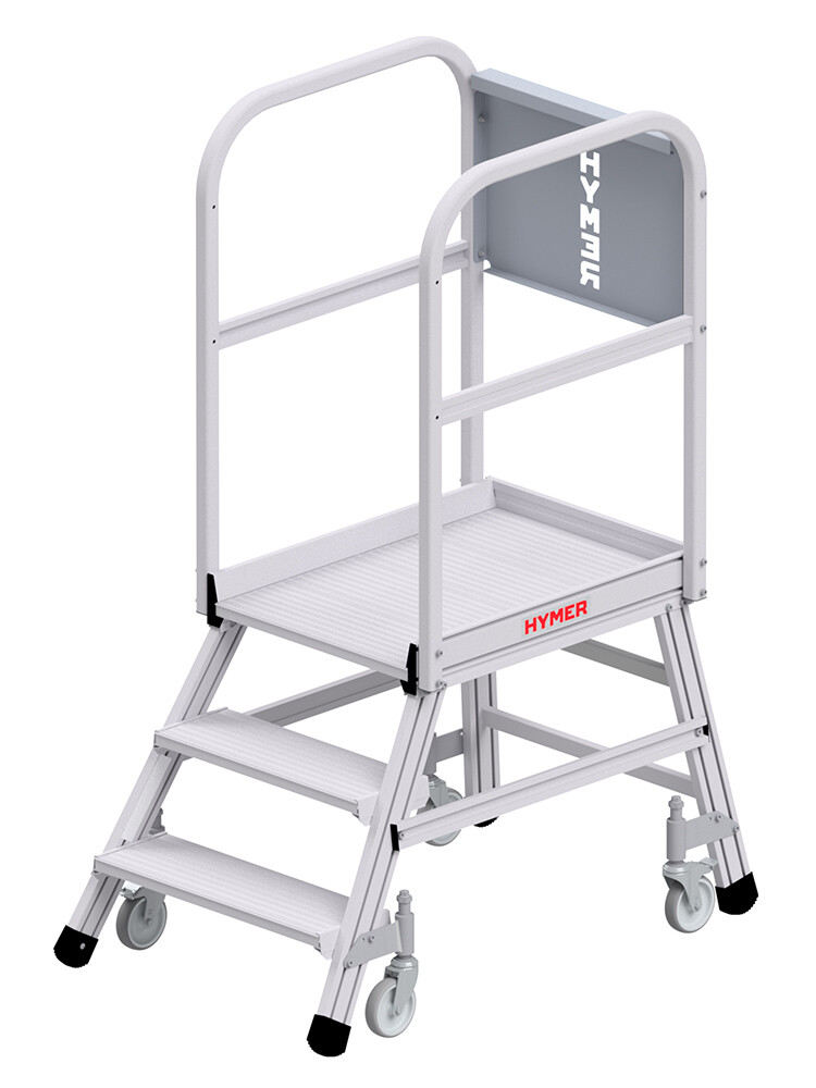 HYMER einseitig begehbare Podesttreppe 6188 mit 3 Stufen und Rollen, auf weißem Hintergrund