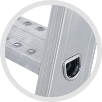 8 cm tiefe R13-Stufen mit offenem Lochbild