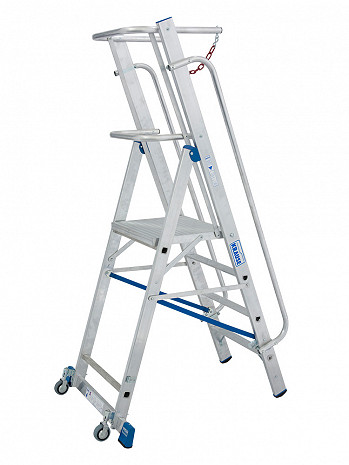 KRAUSE STABILO Plattformleiter mit Handläufen und Sicherheitsbügel + Rollen / 4 Stufen / gemäß TRBS 2121-2